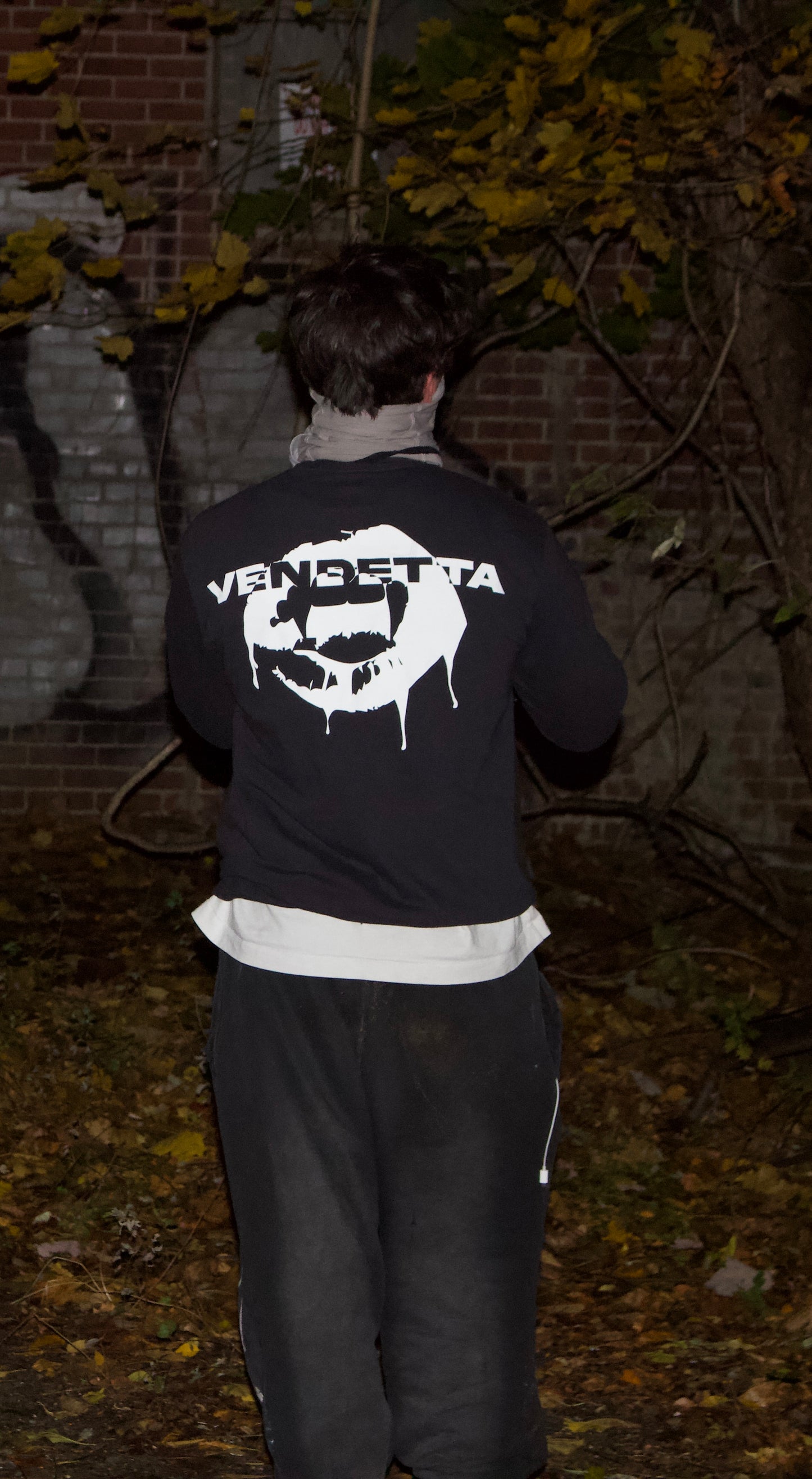 "fang" long-sleeve tee